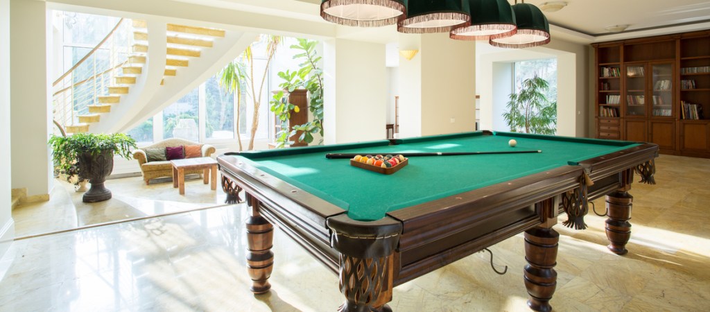 Pool table
