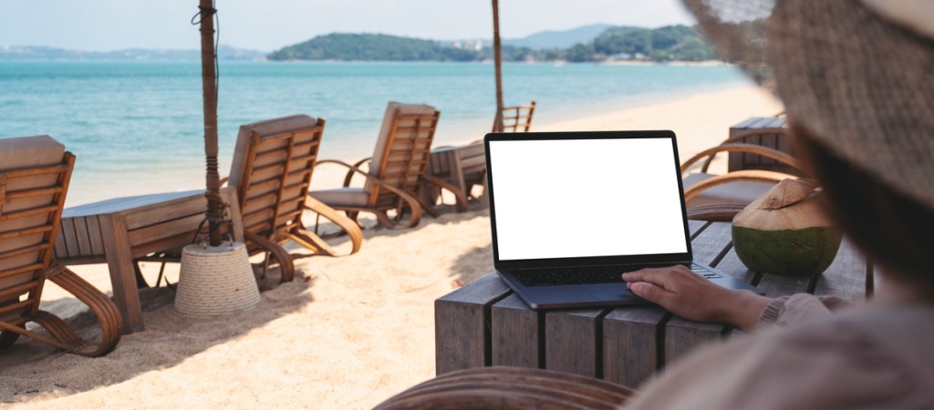 Digital Working at a Beach Location