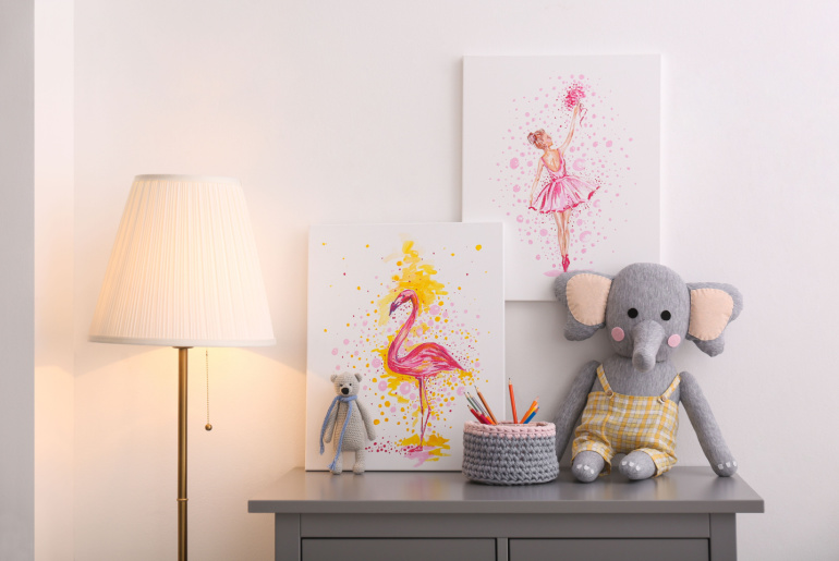 How to display paintings in your home, art for home