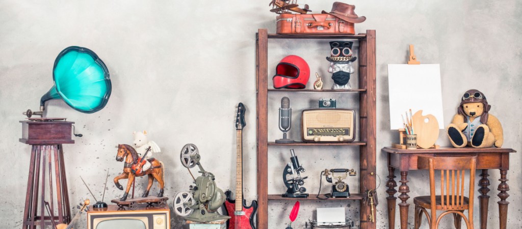 Antique media devices, writers tools, gramophone, film projector