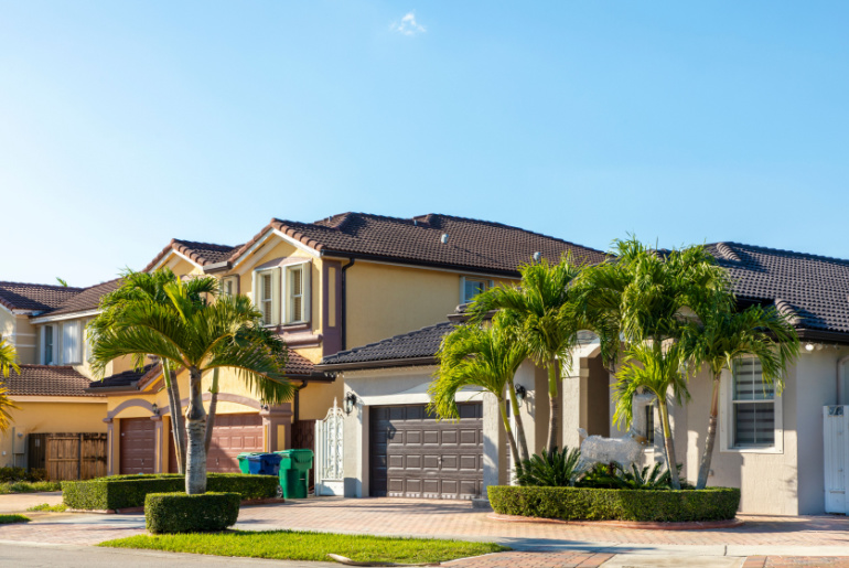 Contemporary new houses in a residential area in Miami, FL