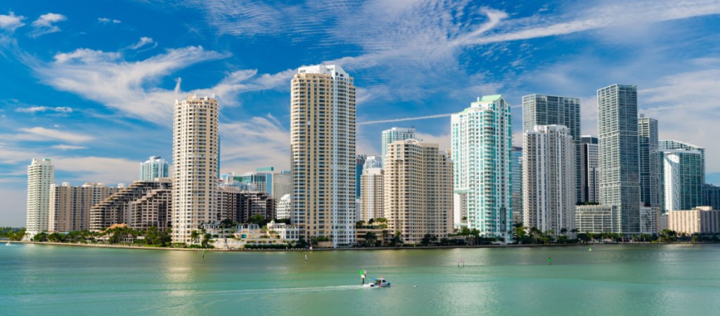 miami downtown skyline of metropolis