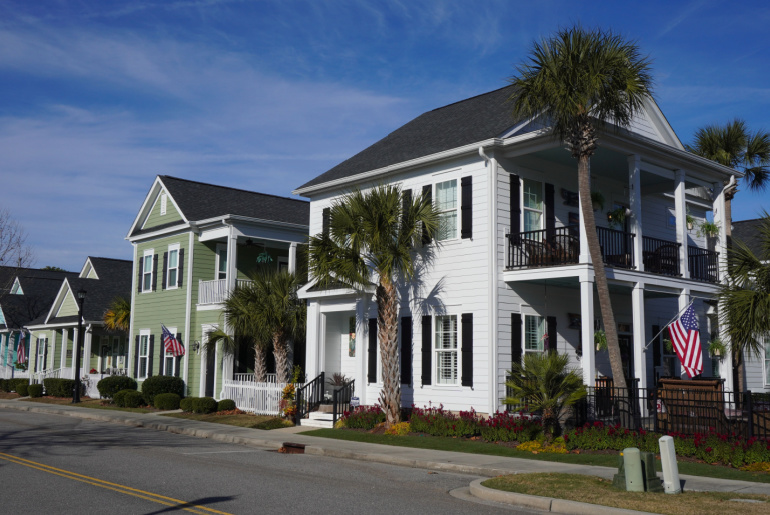 Street view with homes in South Carolina