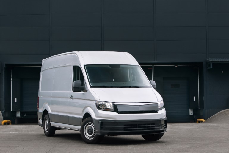transport car to another state: use self storage to assist vehicle transportation 