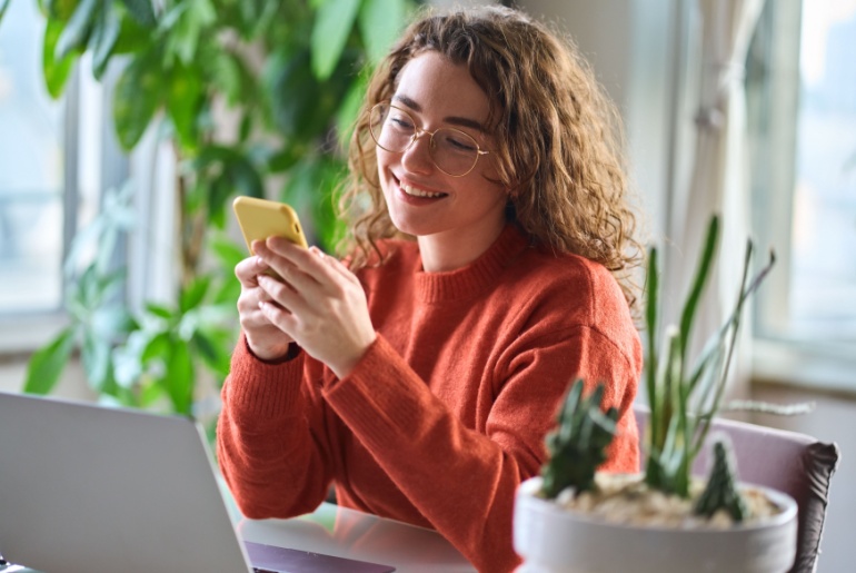 Person with smartphone