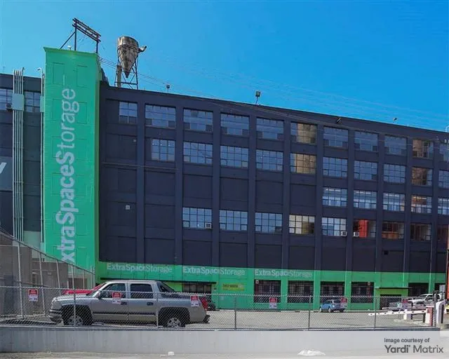 Self storage facility