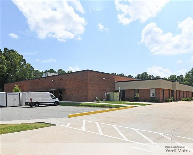 Self storage facility