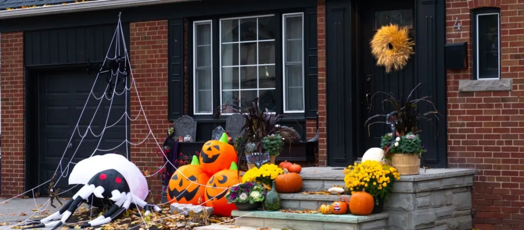 Home decorated for Halloween