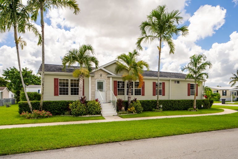 Modern manufactured housing in the US