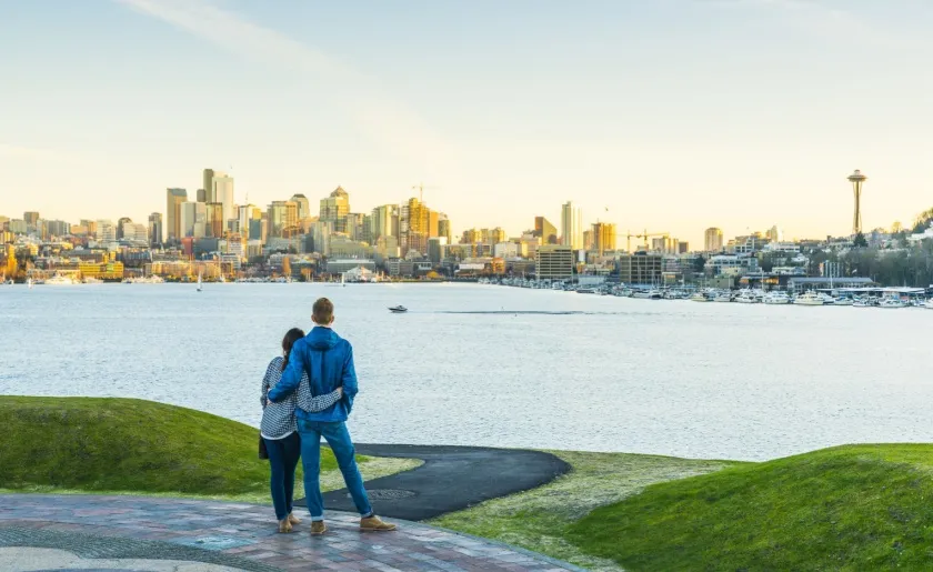 Young-couple-in-Seattle