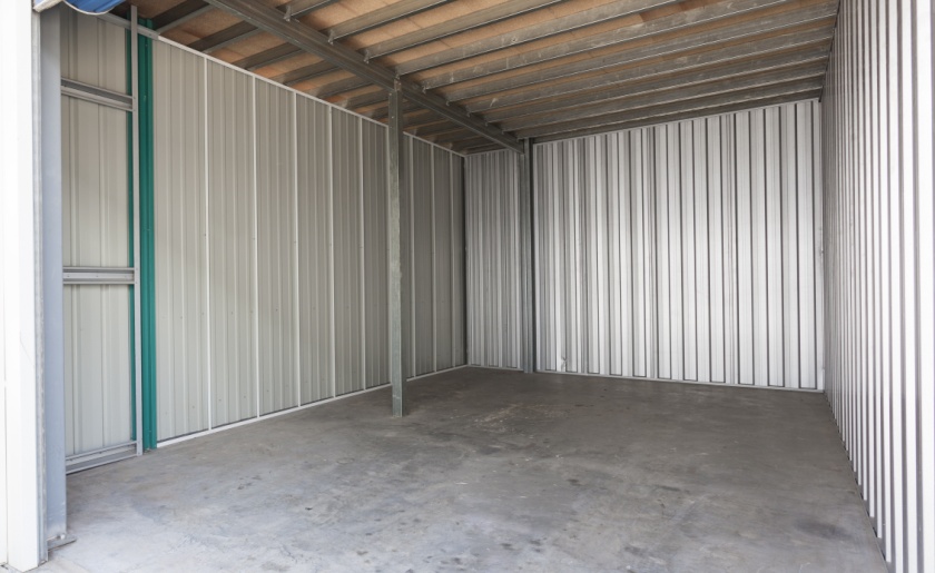 Large storage unit (20x30)
