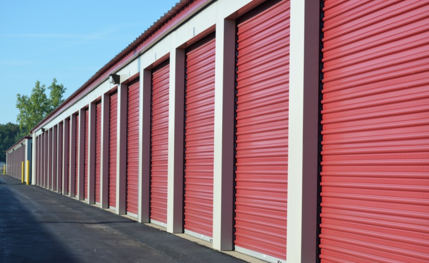 Drive-up storage units, medium-sized