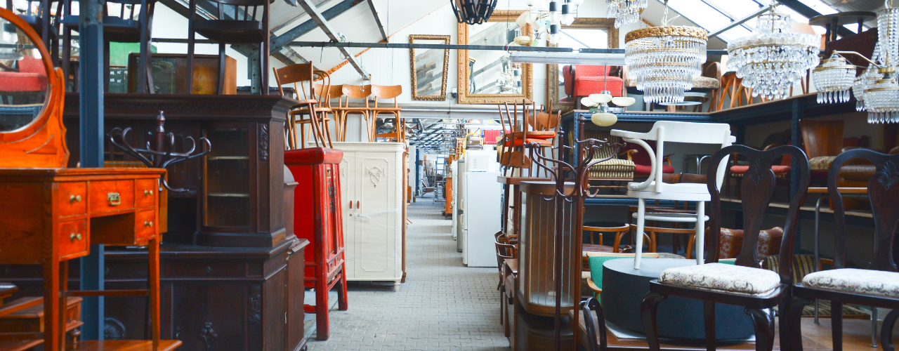 Used furniture shop