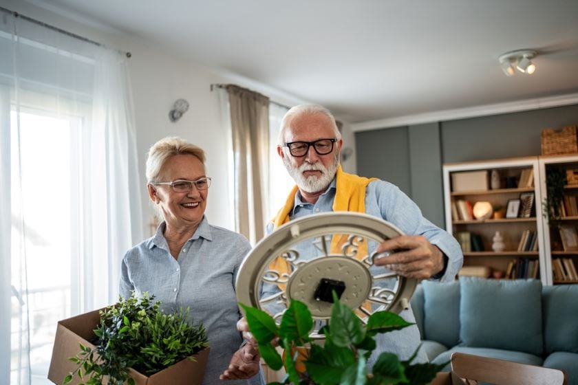 Old couple moving and downsizing